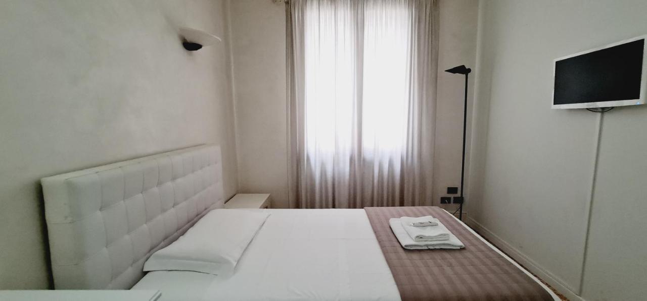 Locazione Turistica Gioia Bed & Breakfast Падуа Екстериор снимка